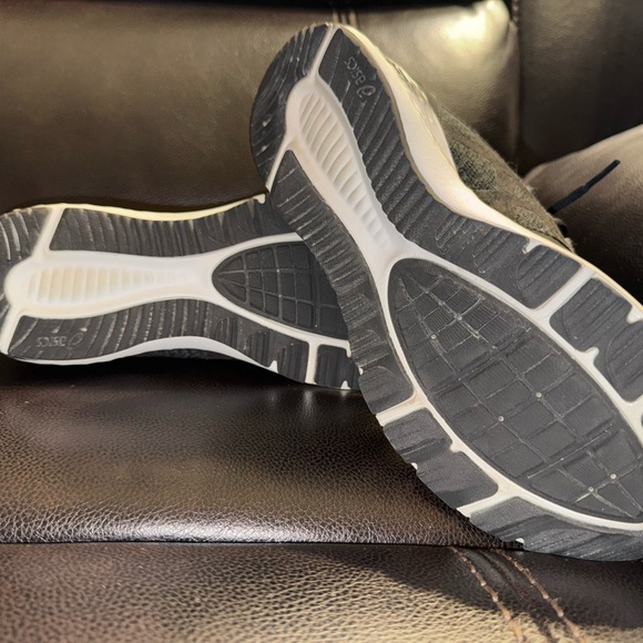 ASICS Roadhawk FF 2 Women's Running Shoe, Dark Grey/Black,  size 8.5 - Picture 4 of 6